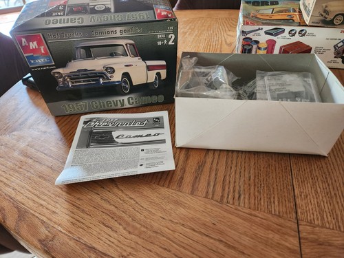 Amt ertl 1957 - 1957, cameo