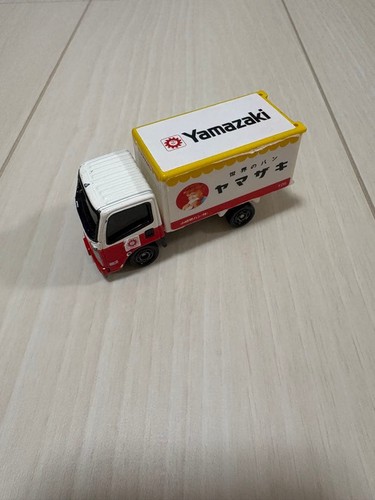 Tomica yamazaki bread panel - tomica,