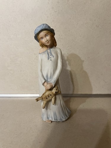 Wedgwood porcelain figurine - porcelain,