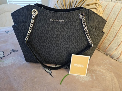 Nwt michael kors jet set - nwt,