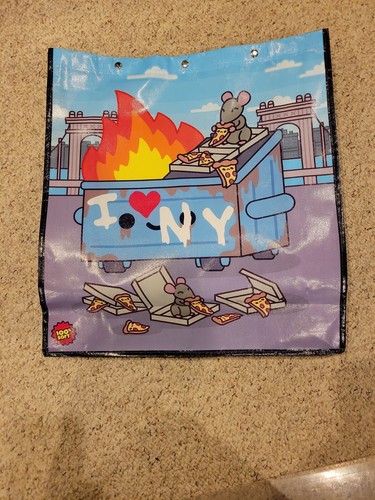 Nycc 2023 pizza rat - nycc,