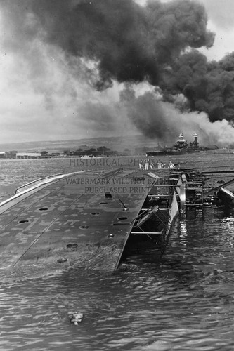 Uss arizona sinking pearl - arizona,