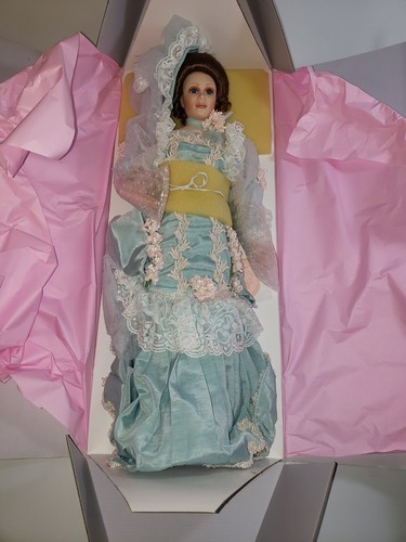 Maryse nicole porcelain doll - nicole,