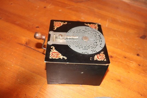 Antique music box organette - box,
