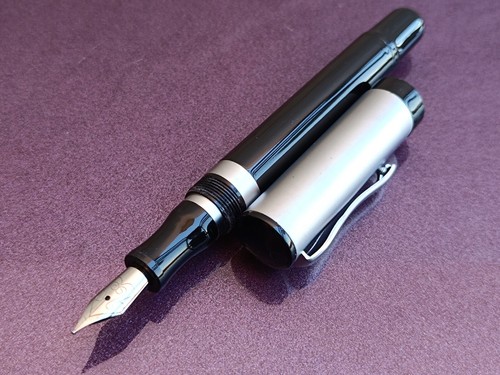 Fountain pen vintage - fountain,