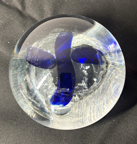 Vintage art glass - art, paperweight