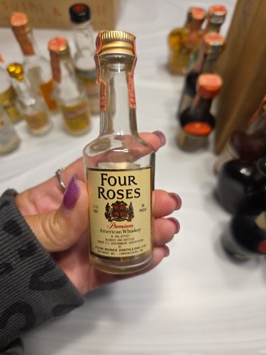 Four roses miniature liquor - four,
