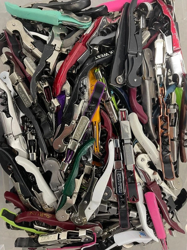 Lot corkscrews wine keys - 60,