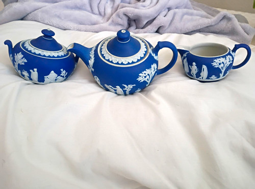 Wedgwood dark blue jasperware - dark,