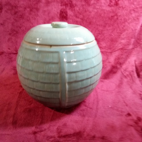 Vintage mccoy pottery beehive - vintage,