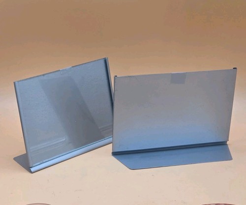 Pair minimalist metal - of,