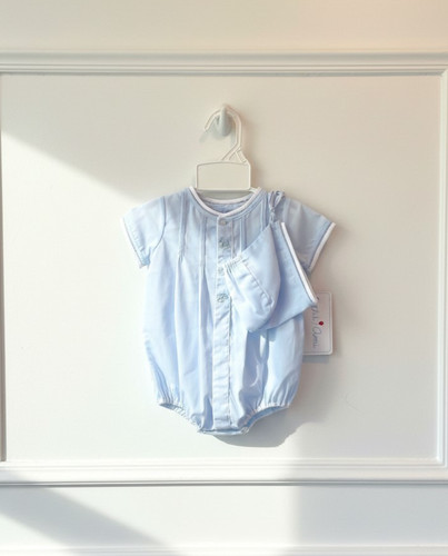 Nwt petit ami blue - nwt, train