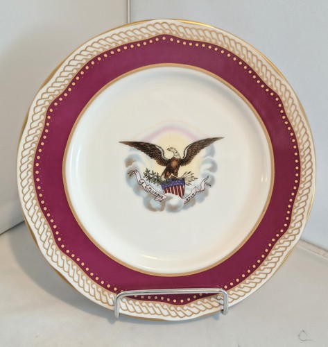 White house dessert - house,