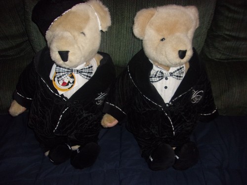 Vanderbear portrait in black - vanderbear,
