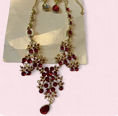 Vintage style red and gold - style,