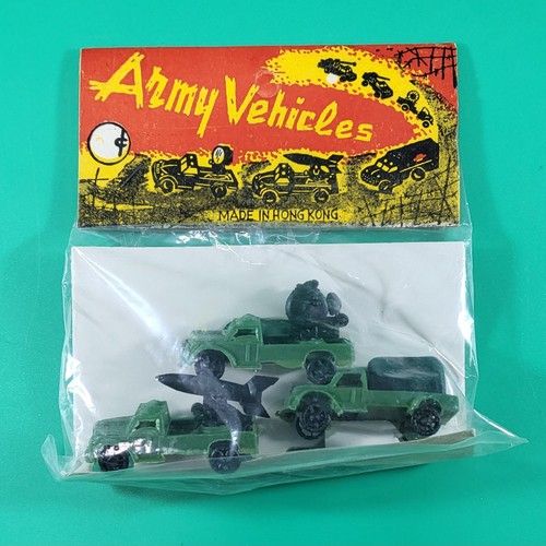 Vintage army vehicle play set - army,