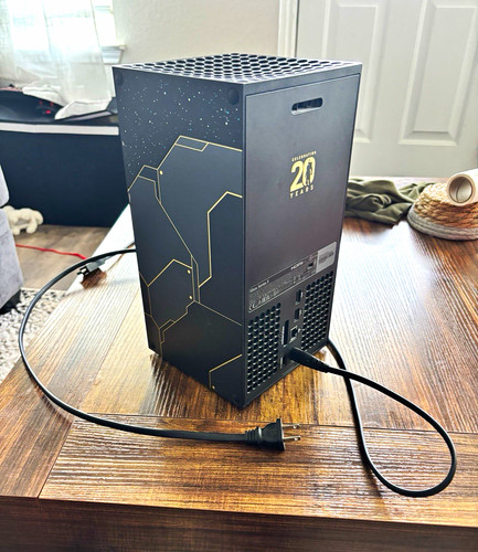 Microsoft xbox series - x, halo