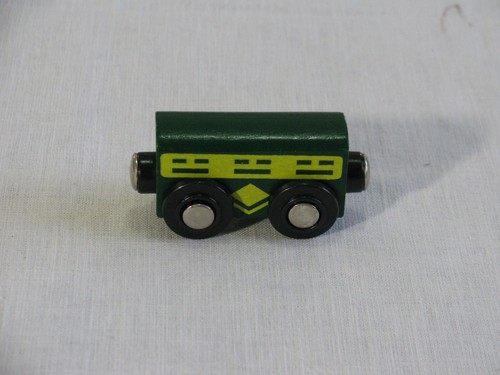 Magnetic wooden train - magnetic,