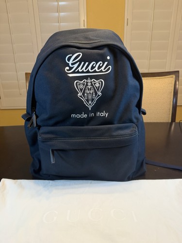 New authentic gucci logo black - authentic,