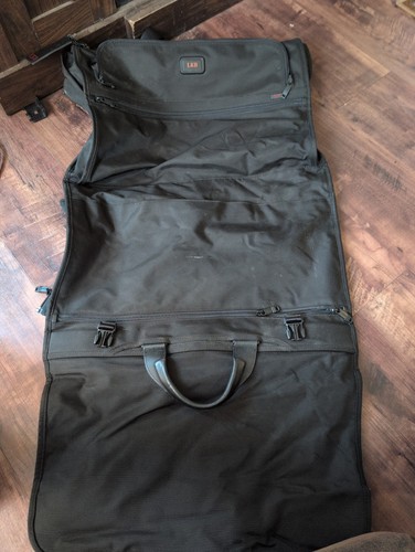 Tumi alpha travel trifold - 2,