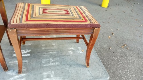 1940s queen anne style - style, walnut