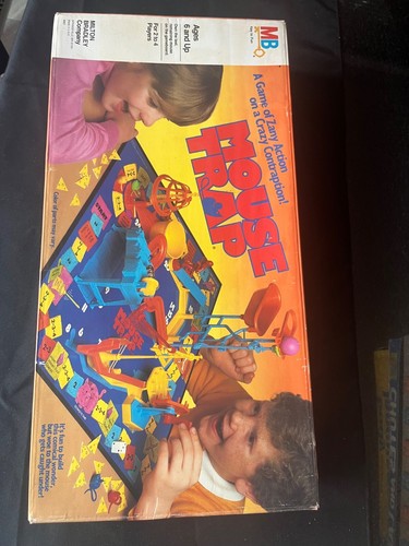 Mouse trap board game milton - mouse,