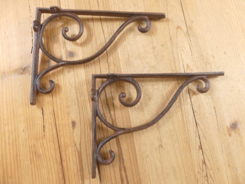 Antique style shelf brace - style,