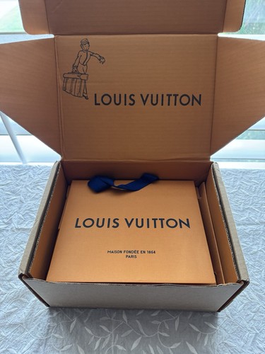 Louis vuitton gift - louis, &