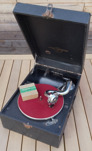 1930 columbia 211a portable - columbia,