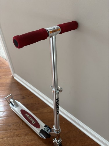 Razor kick scooter for kids - kick,