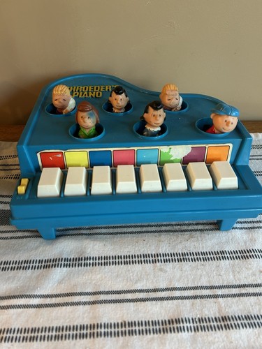 1975 schroeder piano - 1975, schroeder's