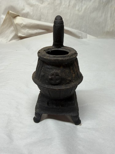 Antique cast iron mini - cast,