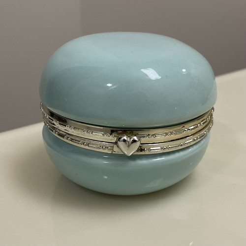 Macaroon jewelry trinket - macaroon,