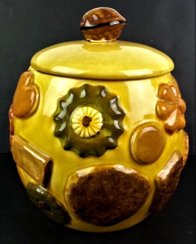 Grandmas cookie jar vintage - grandmas,