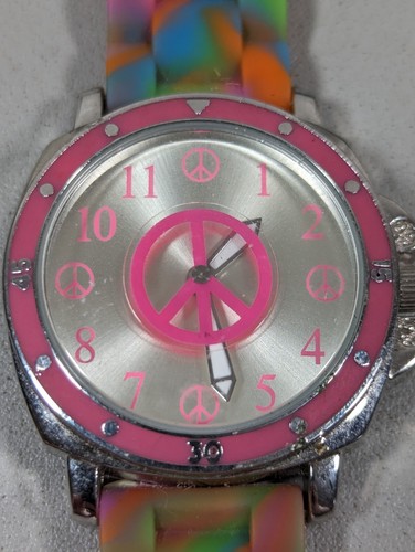 Spinning peace sign seconds - peace,