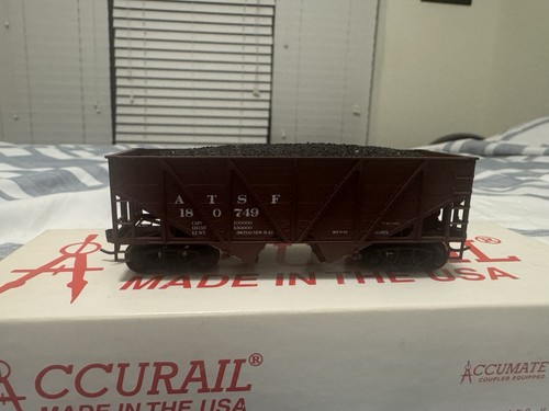 Accurail wood side twin - ho,