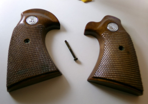 Nice colt diamondback walnut - colt,
