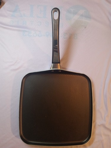 Farberware square griddle - 11",