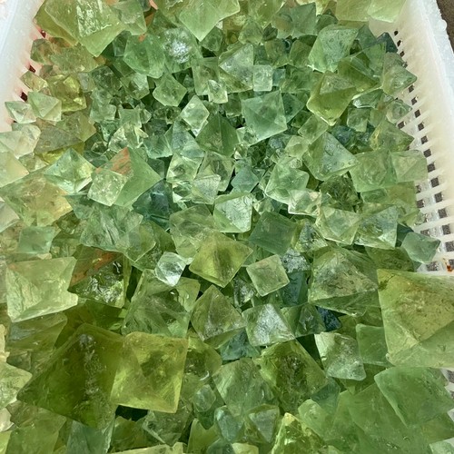 Natural green fluorite - lb,