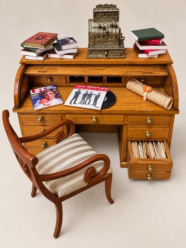 Vintage miniature dollhouse - miniature,