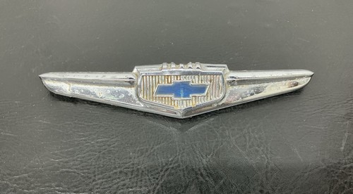 Vtg oem chevrolet - chevrolet, emblem