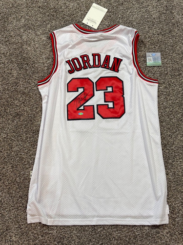 Michael jordan autographed - michael,
