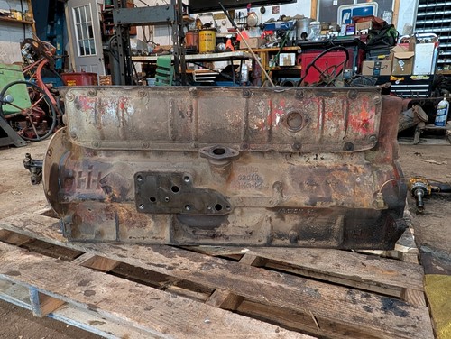 Farmall 560 gas tractor - farmall,
