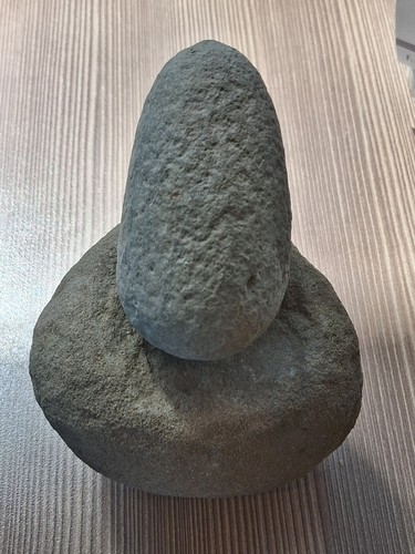 Indian artifacts metate - 3",