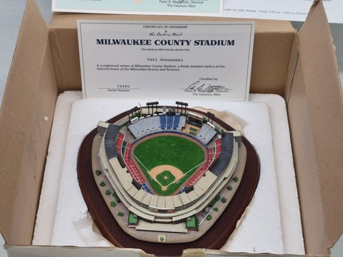 Danbury mint milwaukee county - danbury,