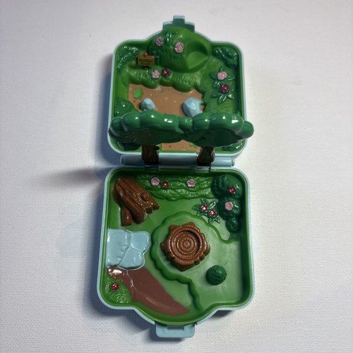 Viridian forest 1997 pokémon - forest,