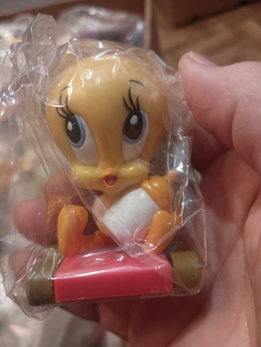 Baby tweety cake decoration - tweety,