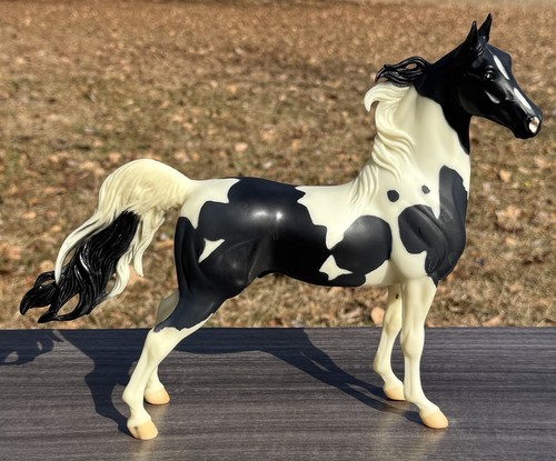 Breyer horse black - horse, white