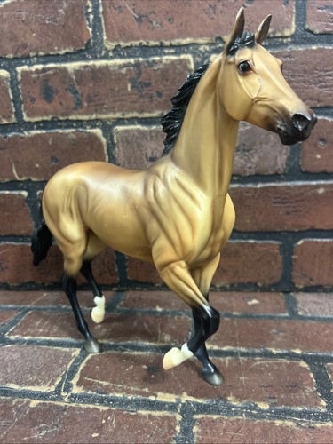 Breyer horse lonesome rare - breyer,