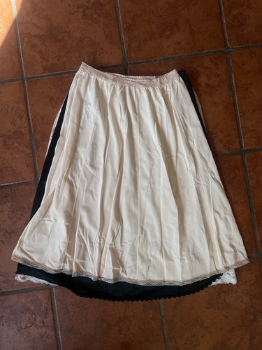 Lot vintage half slips - lot, of